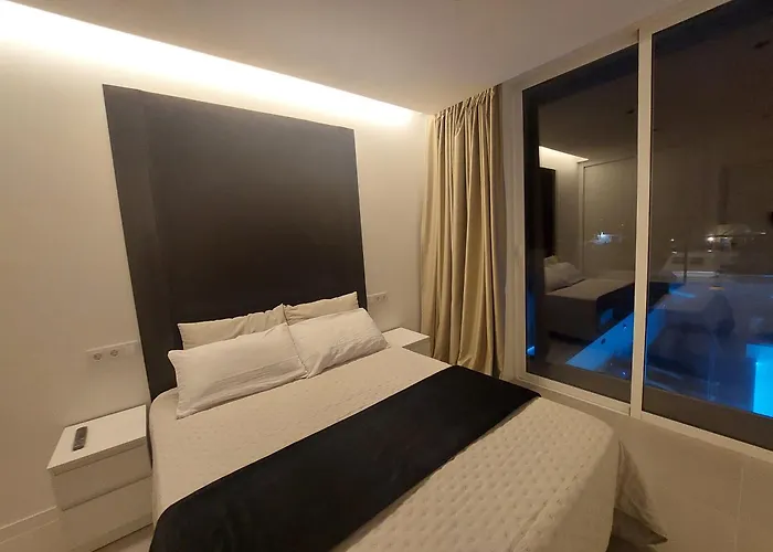 Sun Sea Villa-heated Pool