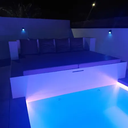 Sun Sea Villa-heated Pool Vila