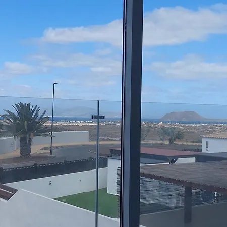 Sun Sea Villa-heated Pool וילה *